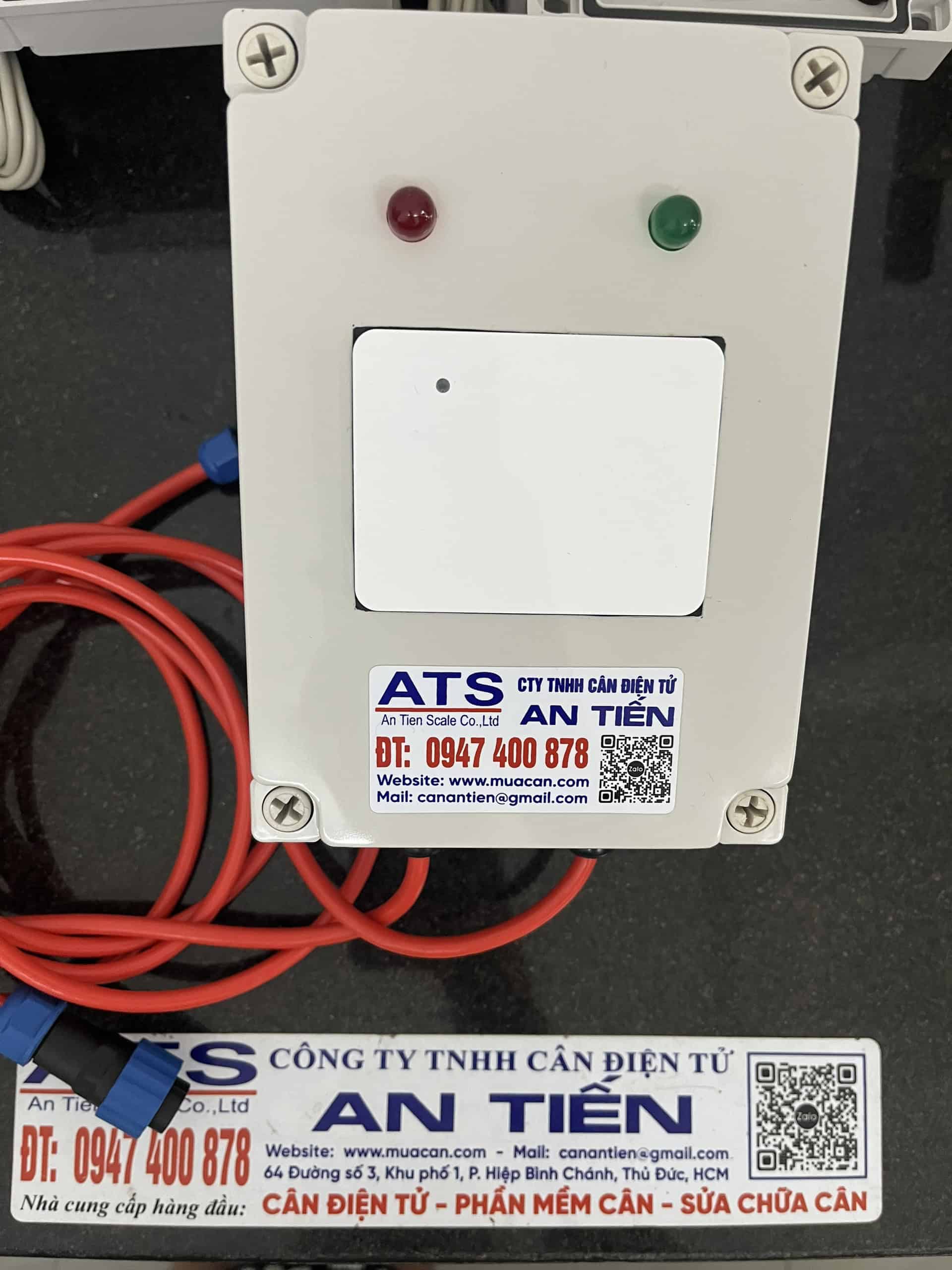 Cân điện tử công nghiệp chính xác, độ tin cậy cao, phù hợp cho các ứng dụng công nghiệp và vận chuyển hàng hóa. Sản phẩm của Cân Điện Tử An Tiến, nhà cung cấp hàng đầu về cân điện tử tại Việt Nam.